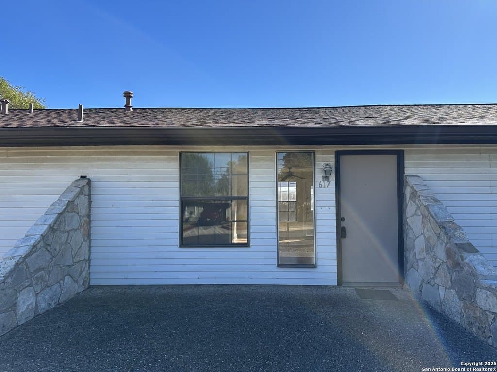 617 Oak Park Dr Unit 617, Boerne