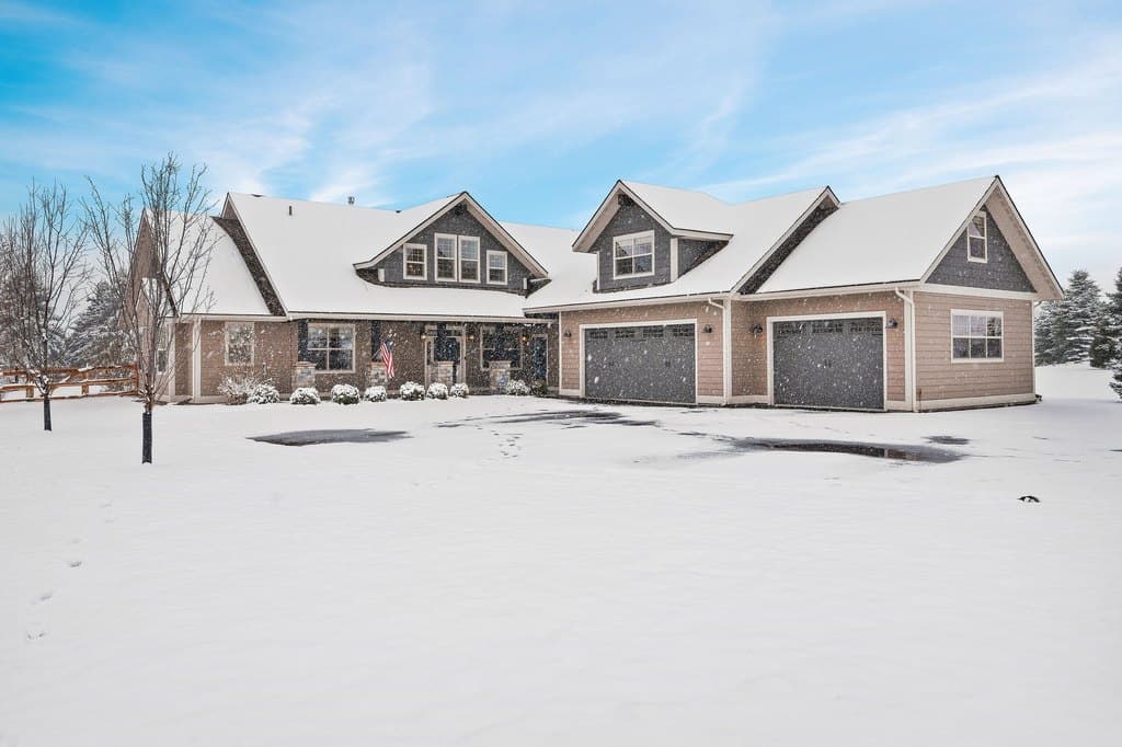 1334 Ponderosa Ridge Dr, Bigfork