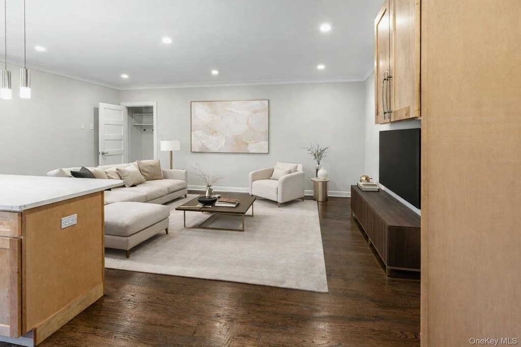 1133 Midland Ave Apt 3D, Bronxville