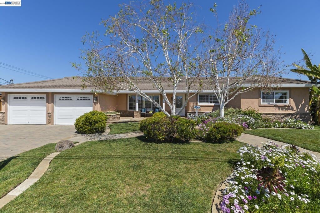 38236 Kimbro St, Fremont