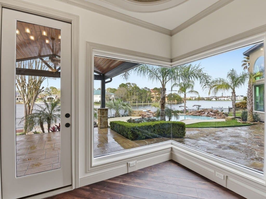 27 Pleasure Cove Dr, The Woodlands