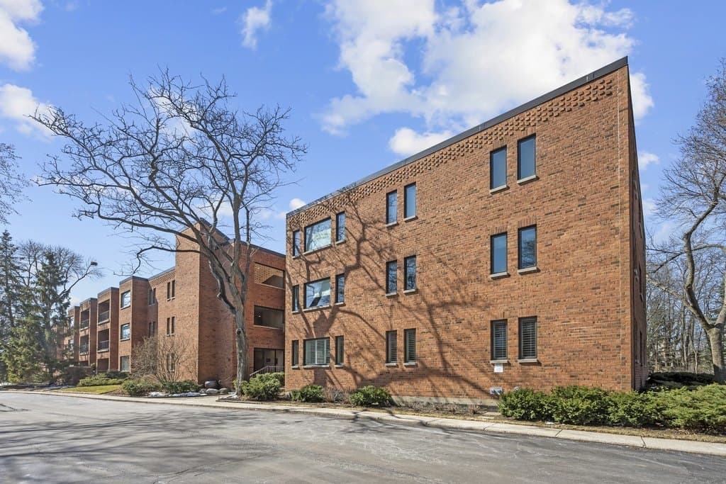 105 E Laurel Ave Apt 106, Lake Forest