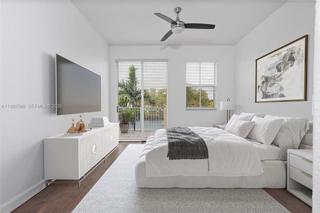 10012 NW 7th St Unit 214