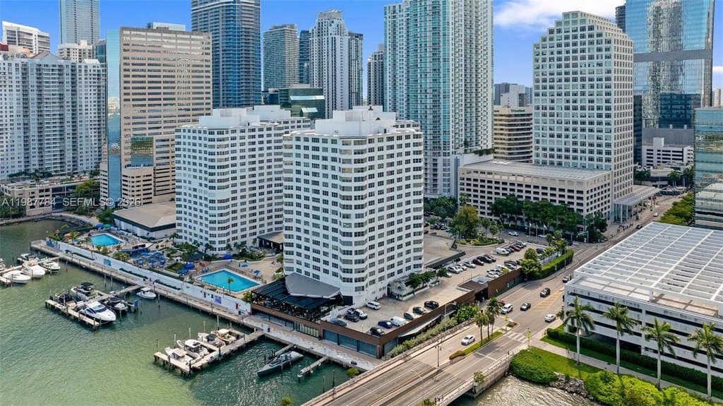 801 Brickell Bay Dr Ste 361