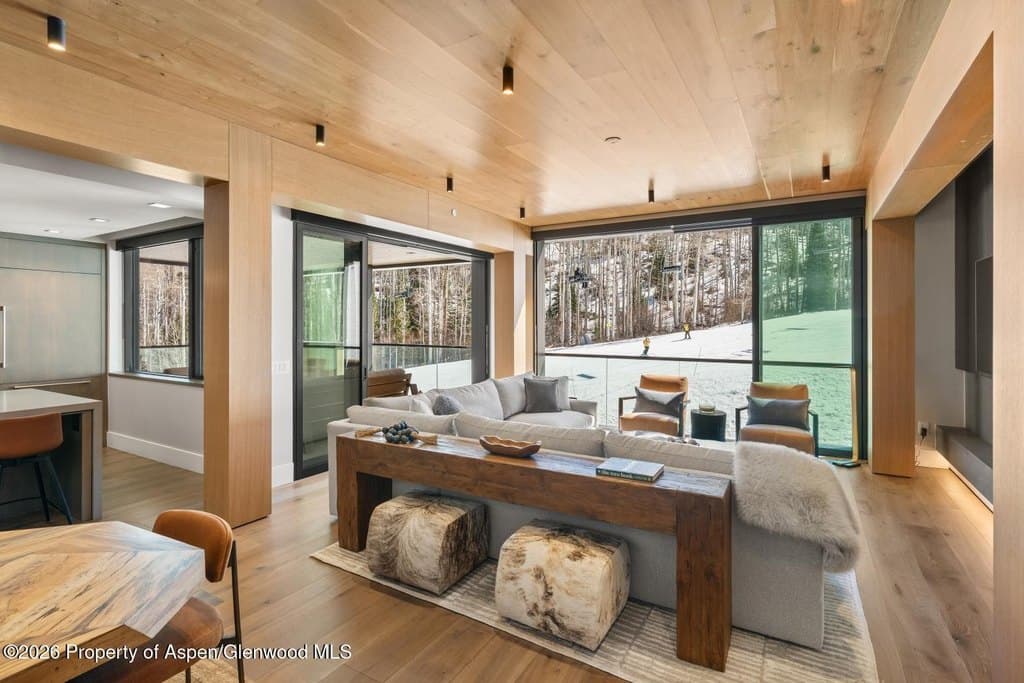 180 Wood Rd Unit 402, Snowmass Village