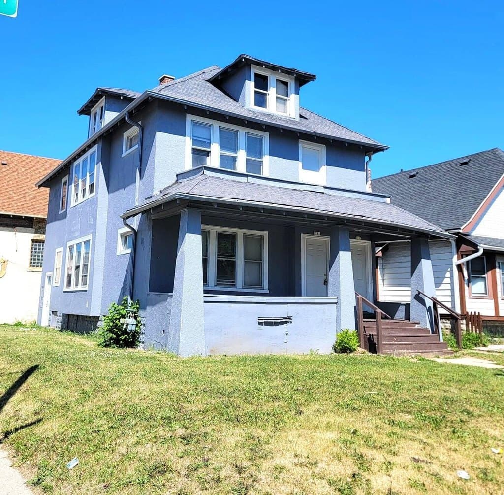 2701 N 37th St Unit 2703, Milwaukee