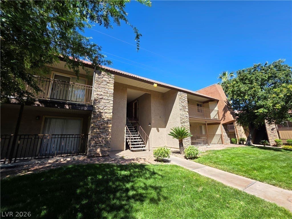 5121 River Glen Dr Unit 138, Las Vegas