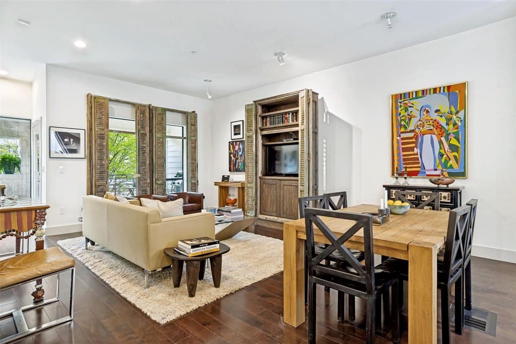 4111 Newton Ave Apt 33