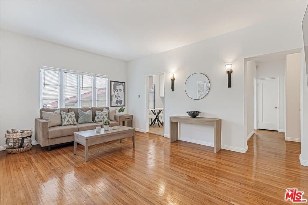 153 W Channel Rd, Santa Monica