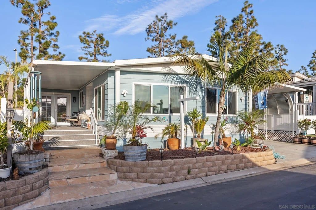 7326 San Bartolo St Unit 220, Carlsbad