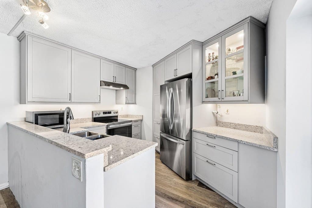 3827 Victoria Dr, West Palm Beach