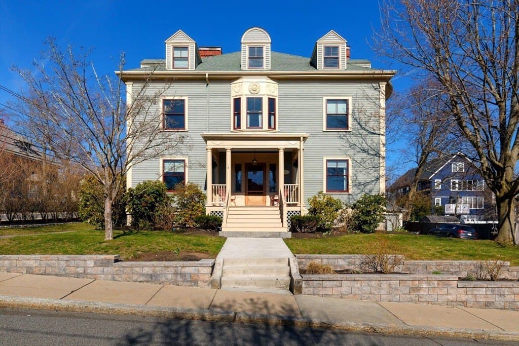 25 Barrington Rd, Boston