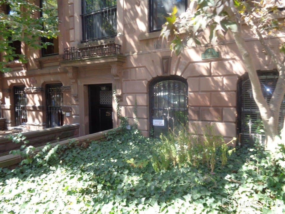 28 8th Ave, Brooklyn