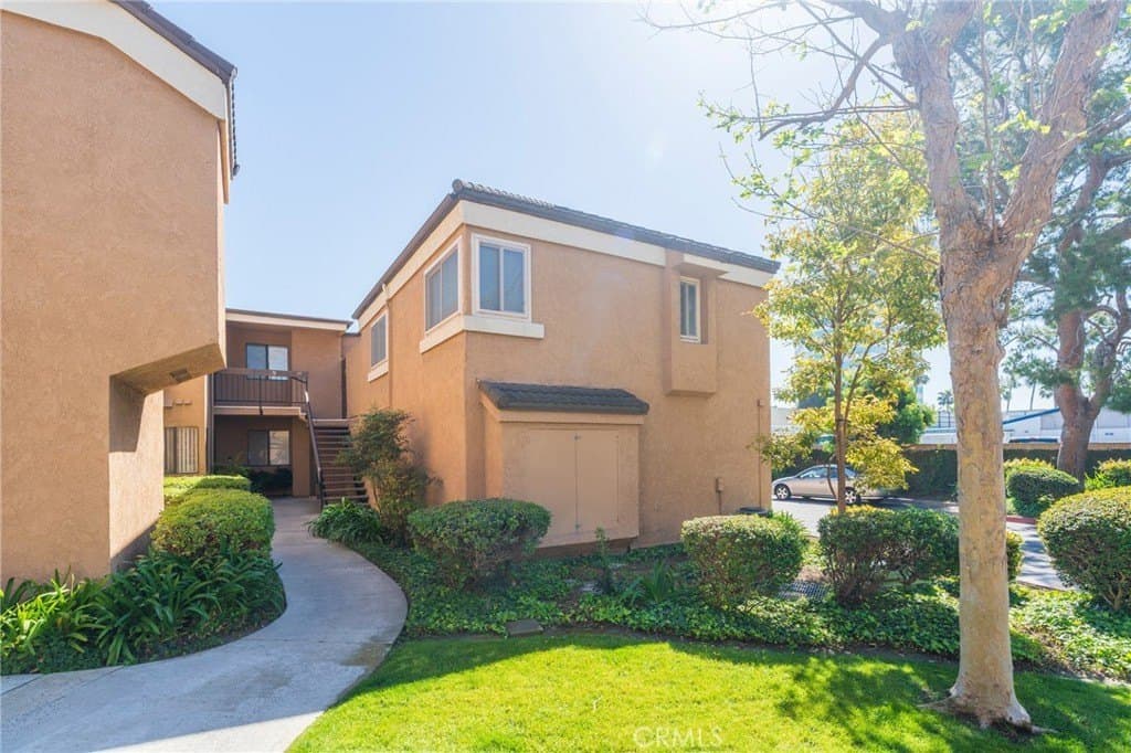 7911 Woodlake Dr Unit 77, Huntington Beach