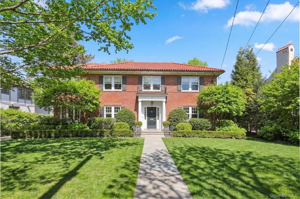 9 Sunnybrae Pl, Bronxville