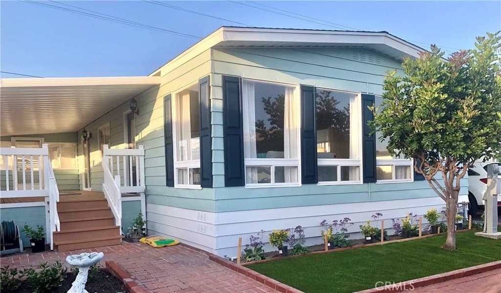 16222 Monterey Ln Spc 327, Huntington Beach