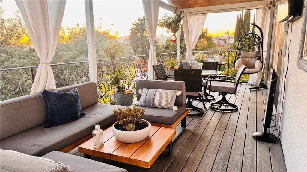 760 Luton Dr, Glendale