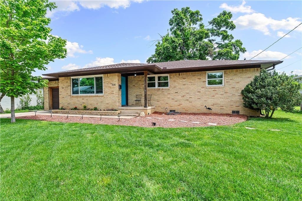 314 Crestview Dr