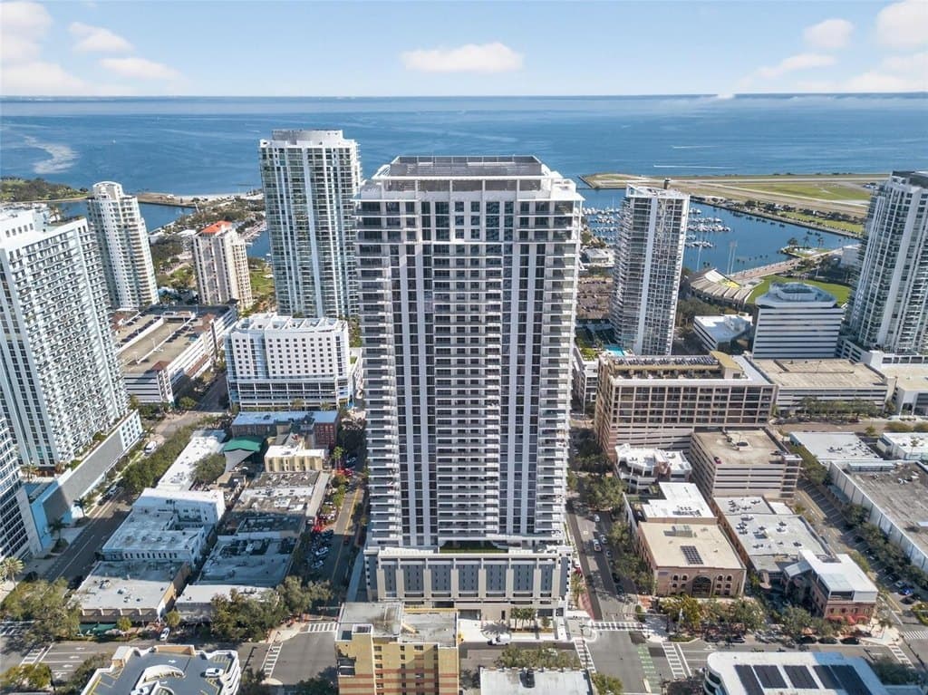 275 1st Ave S Unit 4202, Saint Petersburg