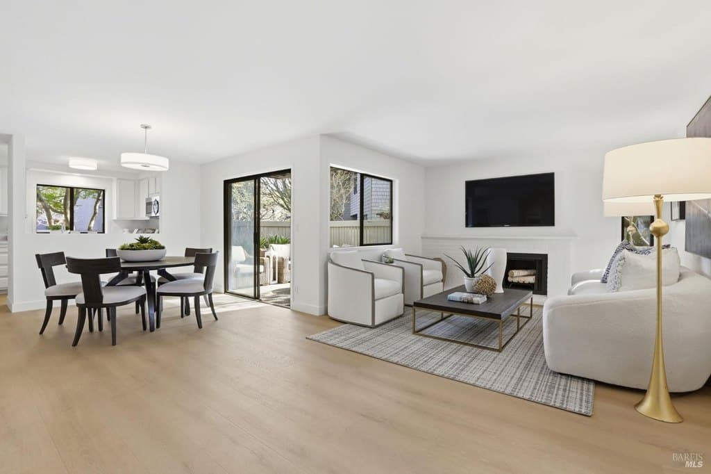 209 Cypress Pl, Sausalito