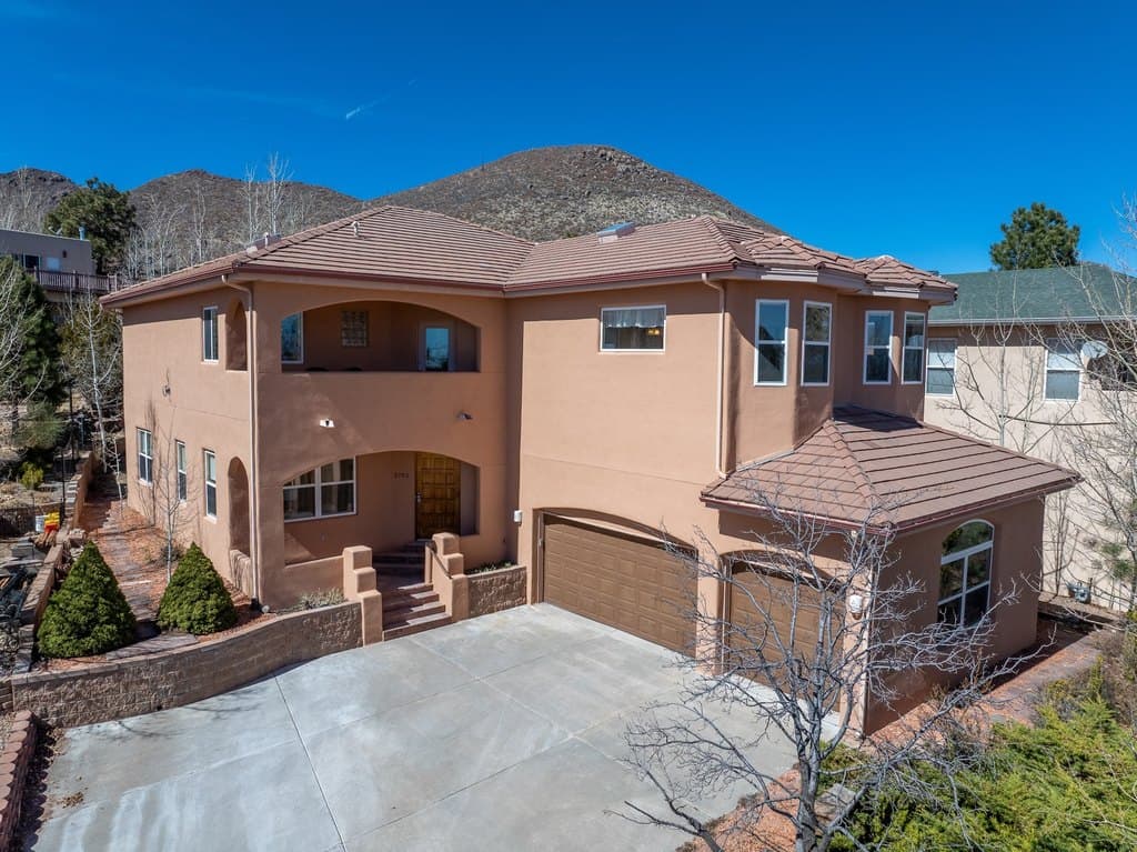 5705 Quemazon, Los Alamos