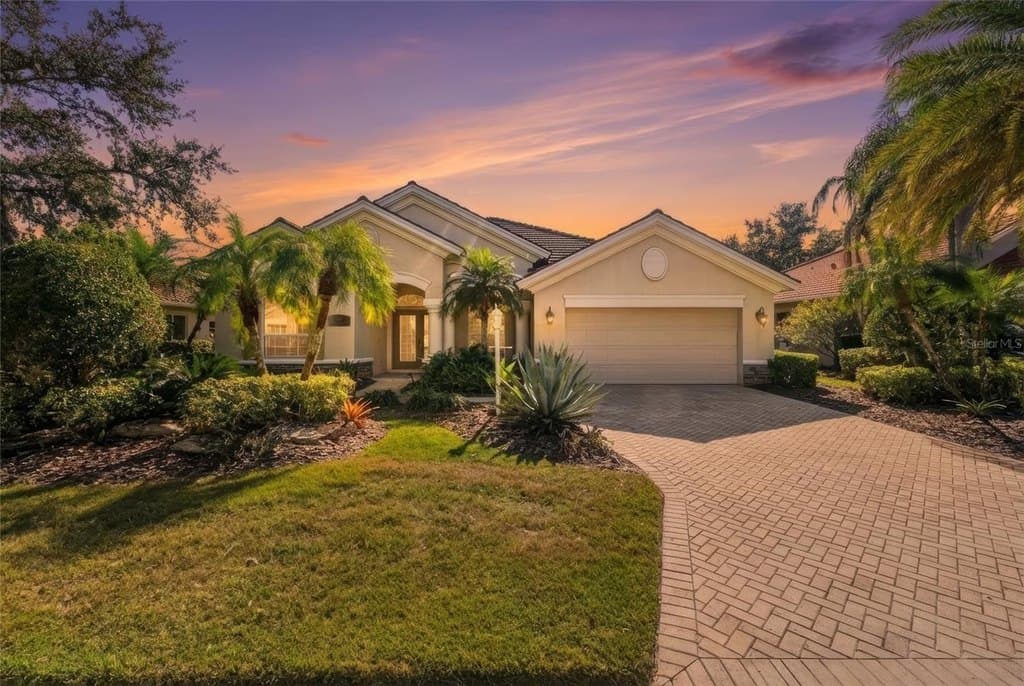 6586 Waters Edge Way, Lakewood Ranch