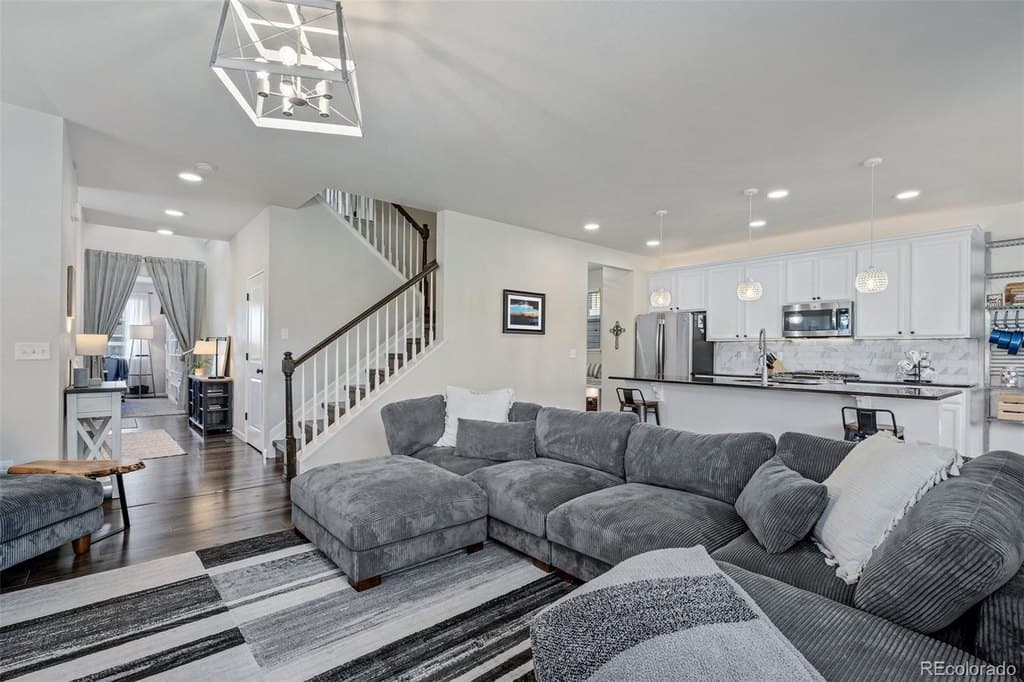 3231 Youngheart Way, Castle Rock