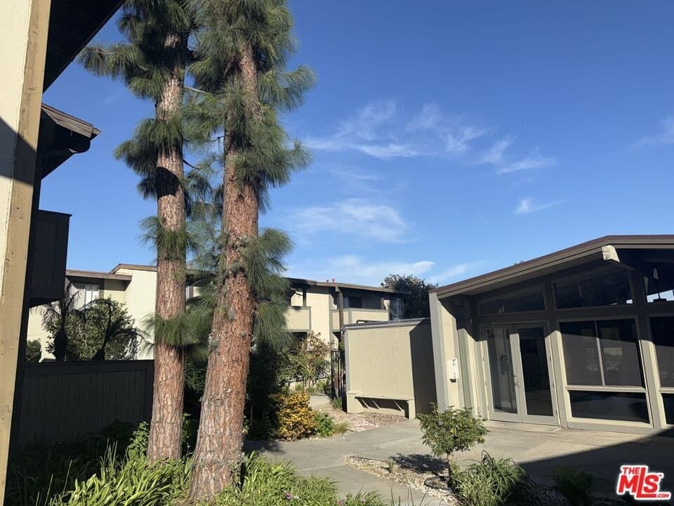 802 Coriander Dr Unit B, Torrance