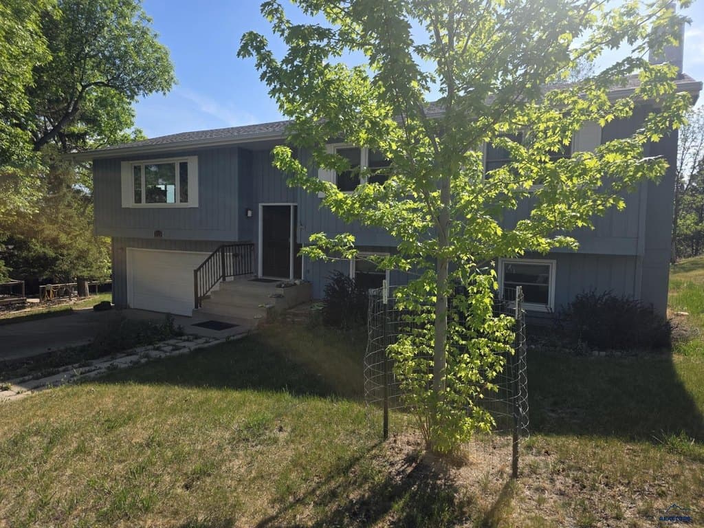 3120 Iris Dr, Rapid City