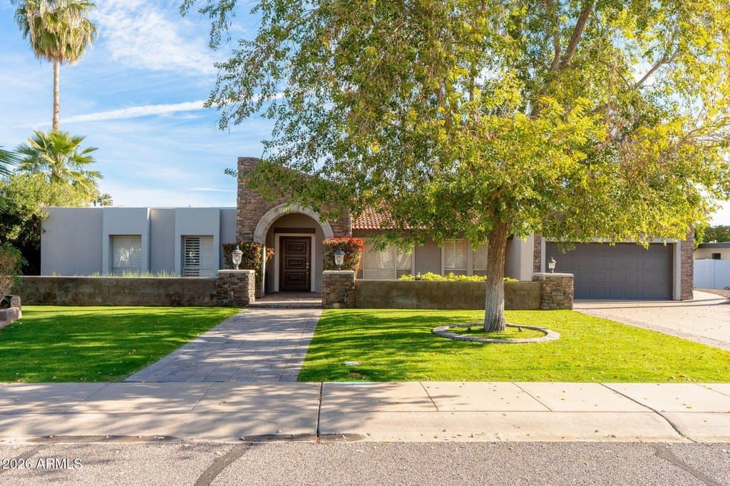 8022 E Via Bonita, Scottsdale