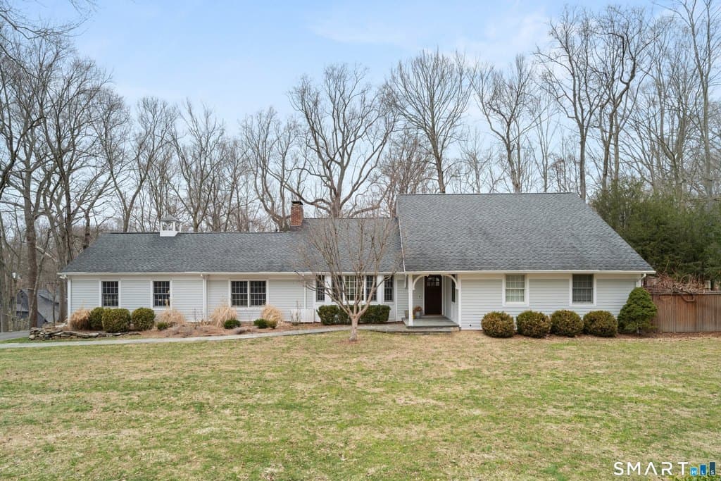 32 Berndale Dr, Westport