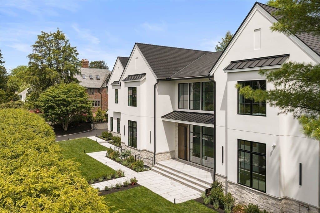 19 Bonnybrook Rd, Newton