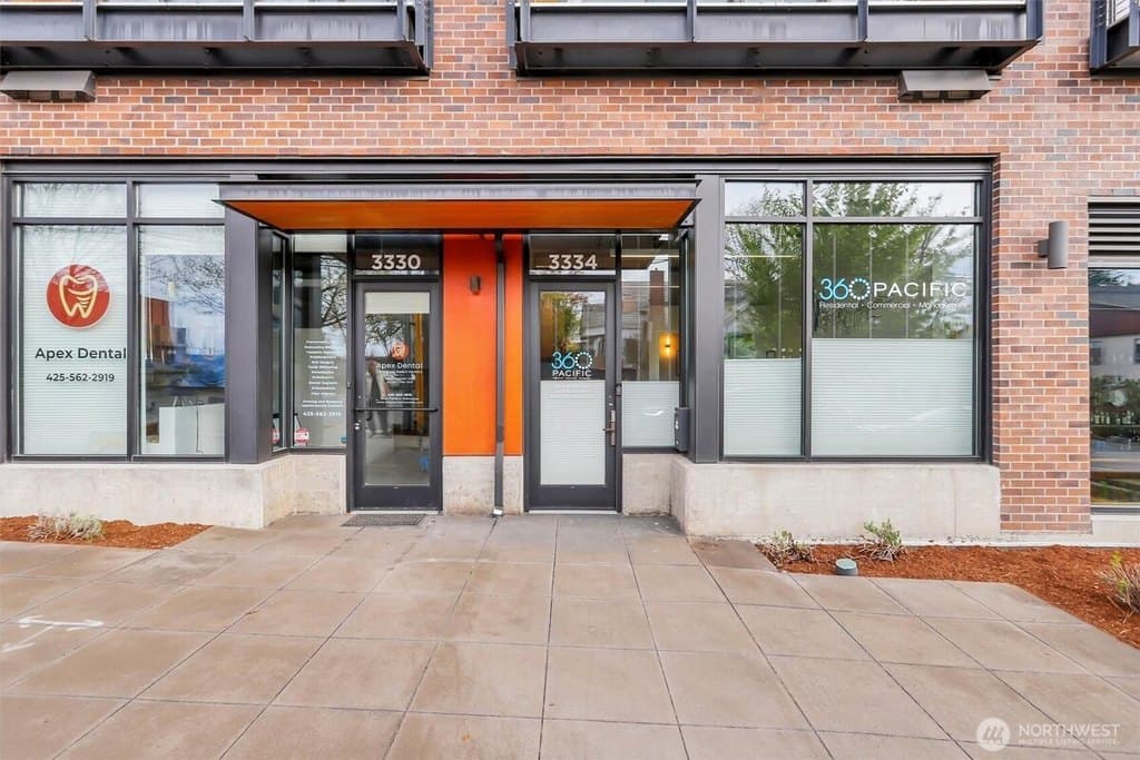 3334 NE 65th St Unit 109