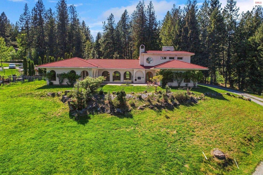 191 Indian Meadows Rd, Sandpoint