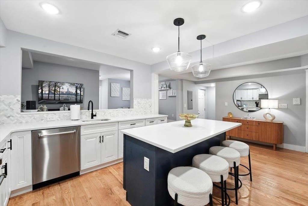 413 Jefferson St Apt 1, Hoboken