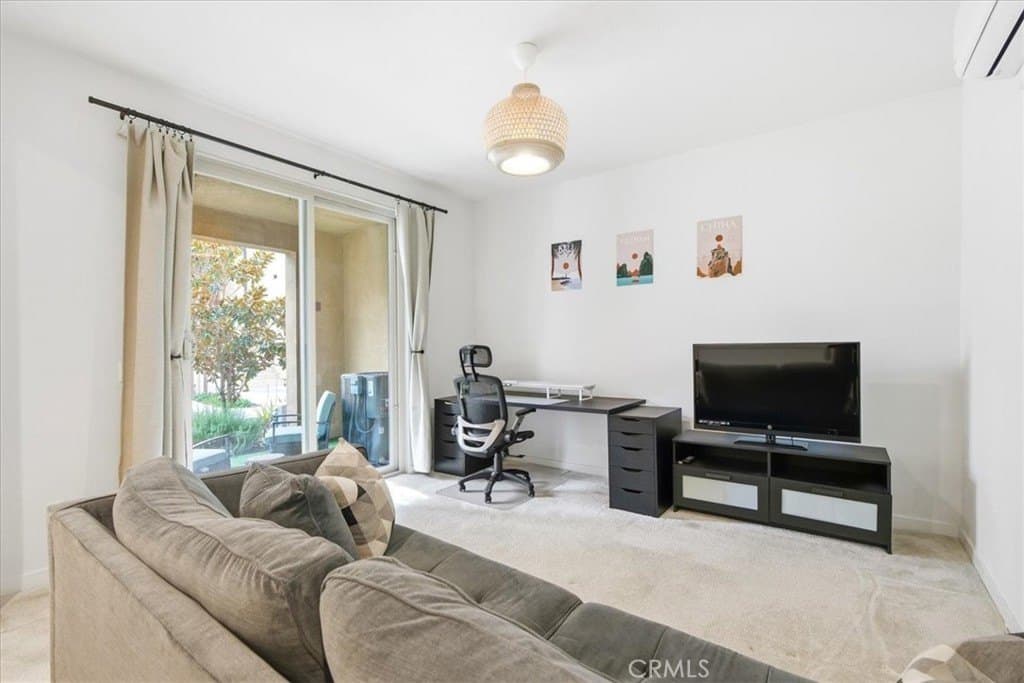 608 Shadowbrook, Lake Forest