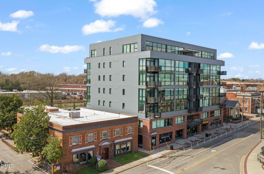 1105 W Main St Unit 303, Durham