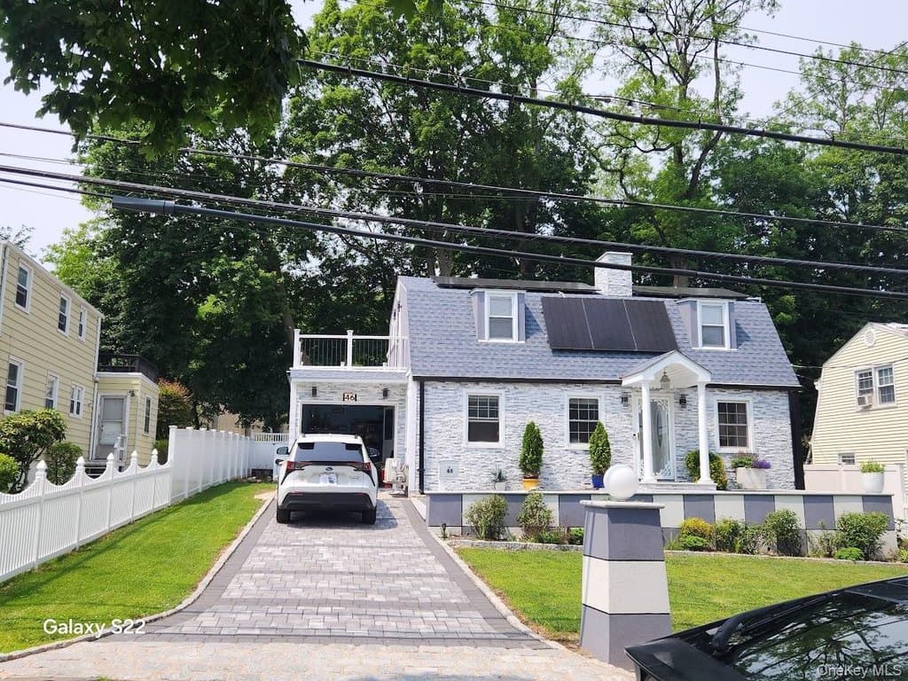 46 Randolph Rd, White Plains