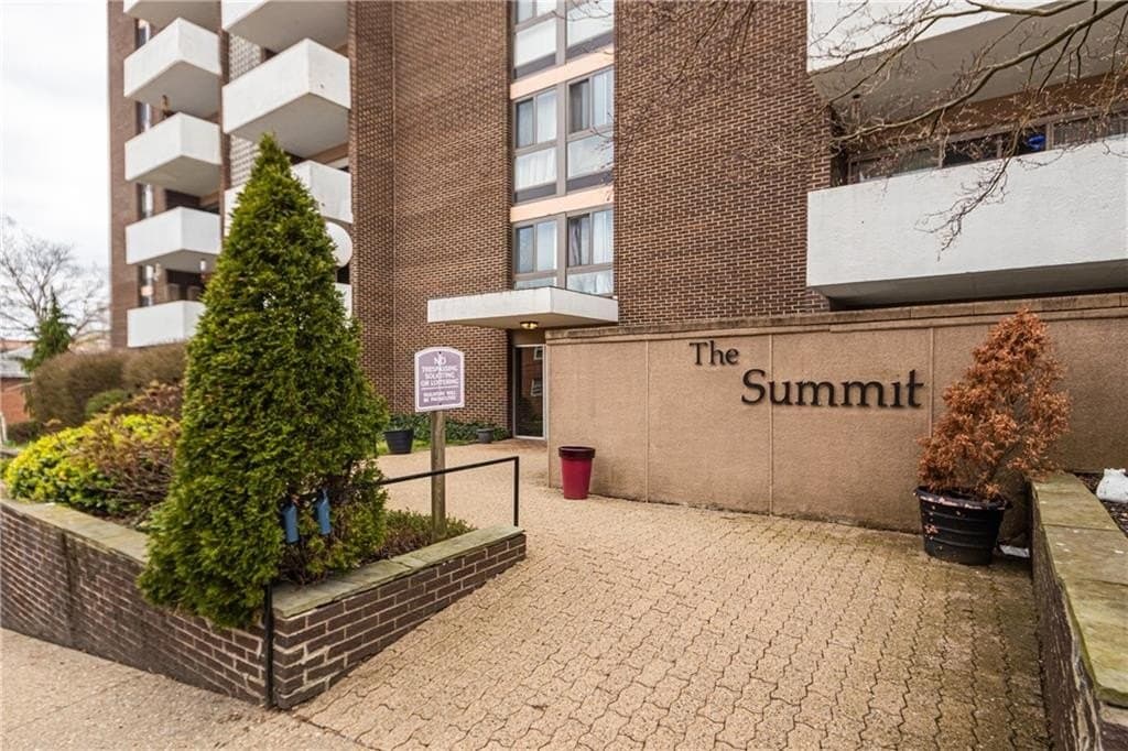 420 N Chestnut St Apt 201, Pittsburgh