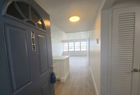 18555 NE 14th Ave Apt 709