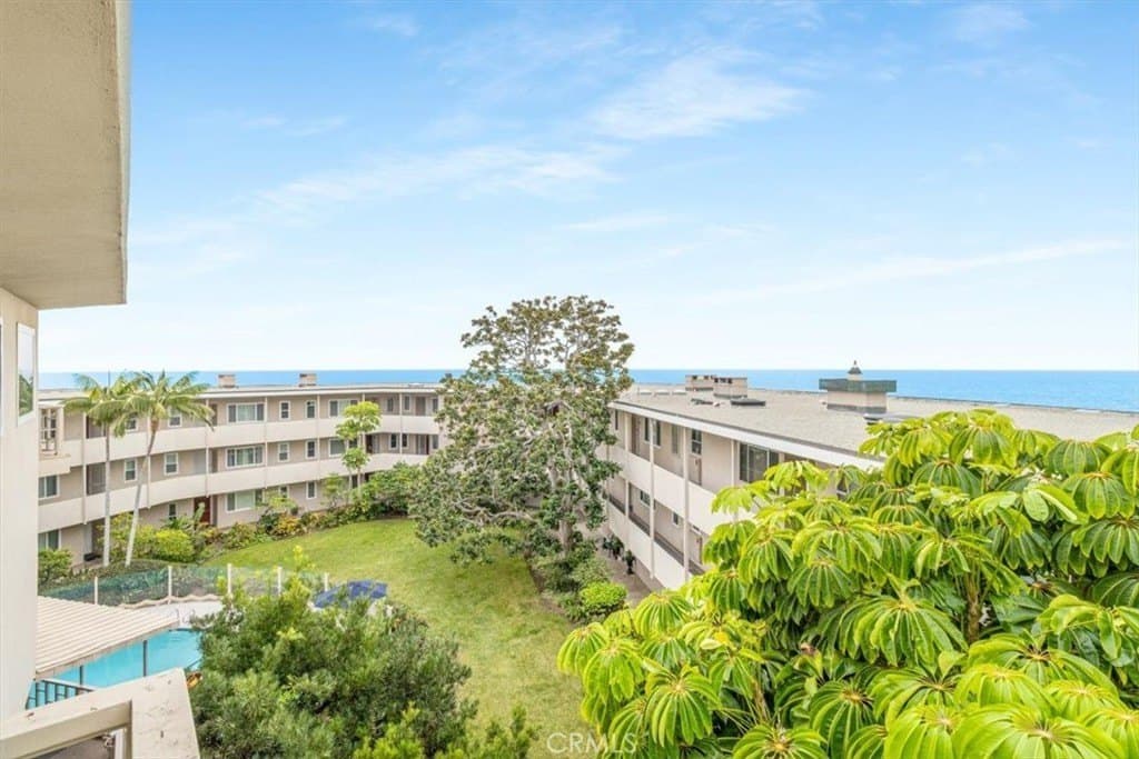 31561 Table Rock Dr Unit 417, Laguna Beach