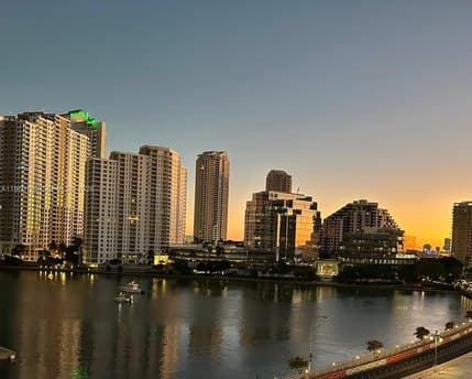 801 Brickell Bay Dr Apt 761