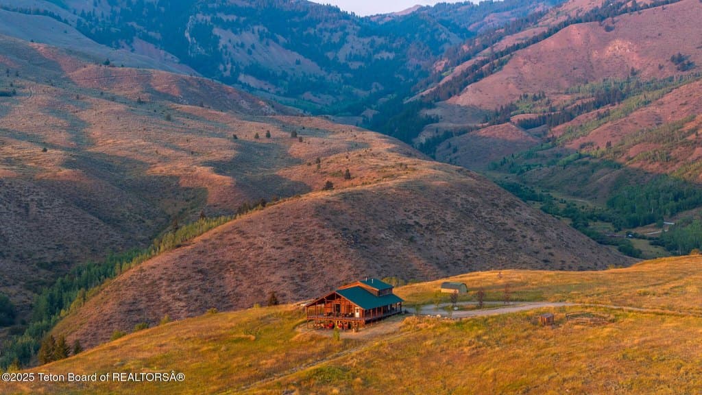 3045 E Wildhorse Rd, Jackson