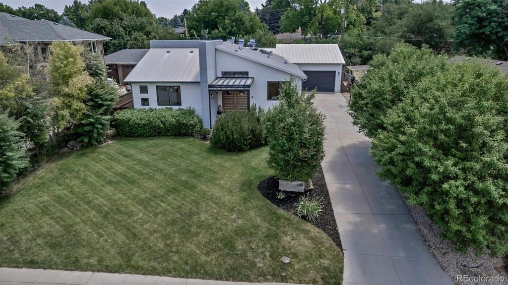 3460 S Bellaire St, Denver