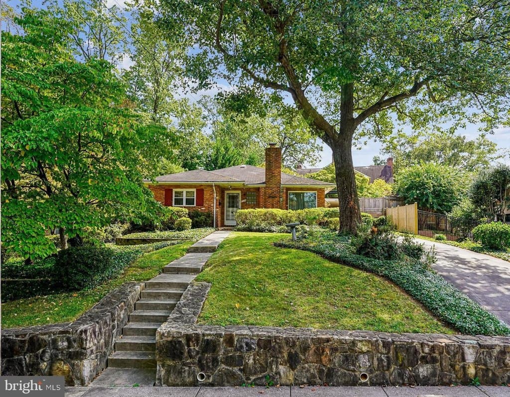 4528 Dittmar Rd, Arlington