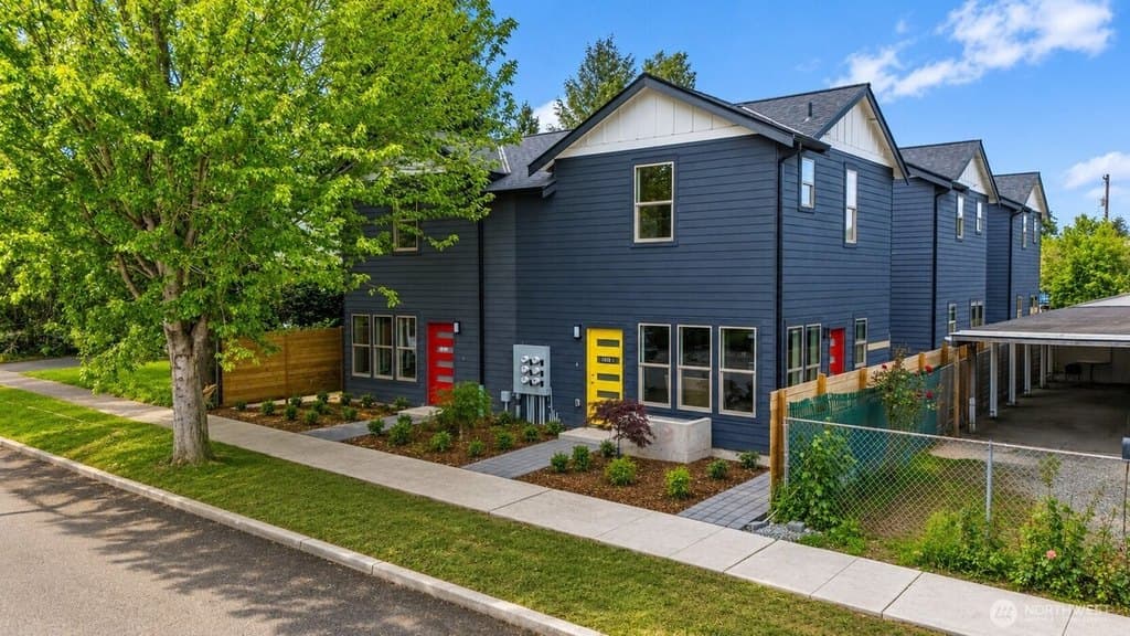 4416 S Frontenac St Unit B, Seattle