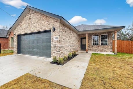 4607 Metropolitan Ave