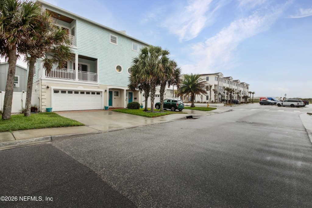107 12th Ave S, Jacksonville Beach