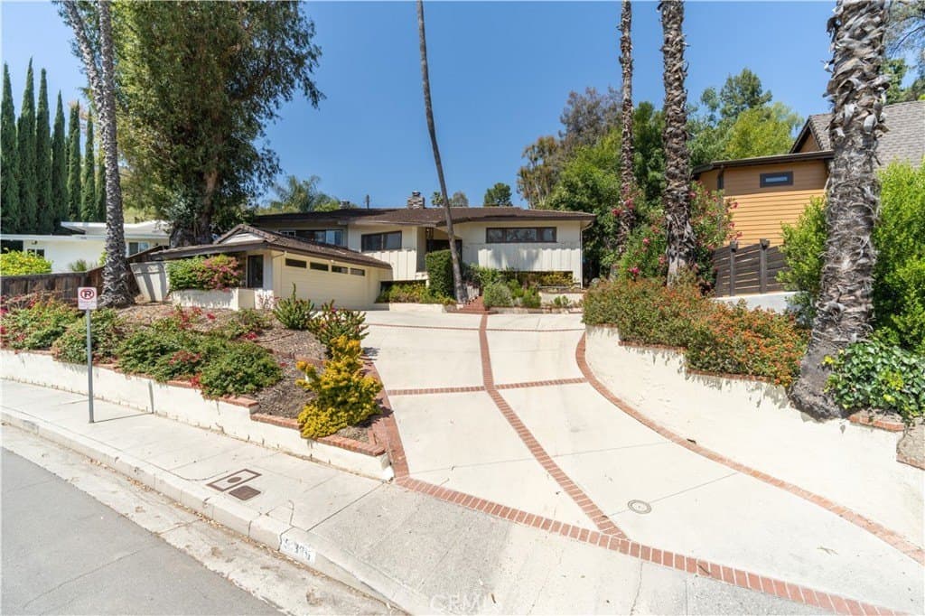5139 San Feliciano Dr