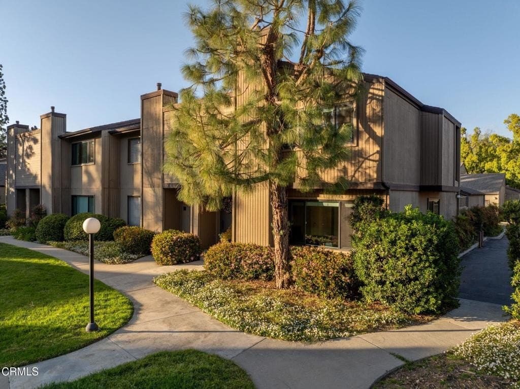 423 W Walnut St, Pasadena